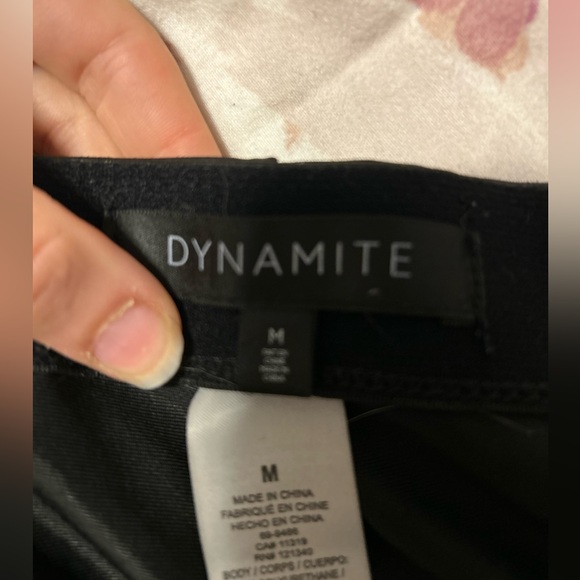 3/15 - Dynamite leather-like leggings - Picture 4 of 4